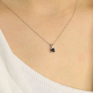 0.51 Ct Siyah Pırlanta Kolye
