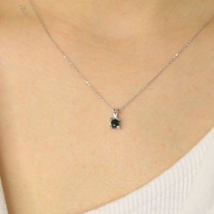 0.51 Ct Siyah Pırlanta Kolye