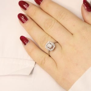 0.08 Ct Pırlanta Baget Yüzük