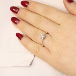 0.21 Ct Pırlanta Lotus Yüzük
