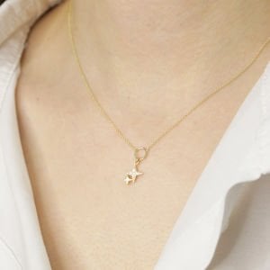 Taşlı Minimal Yıldız Kolye